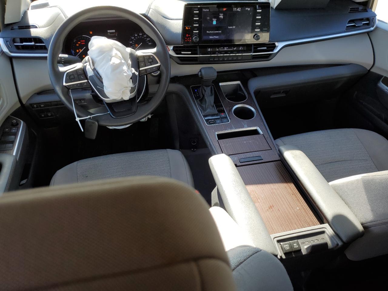 2021 Toyota Sienna - Image 8