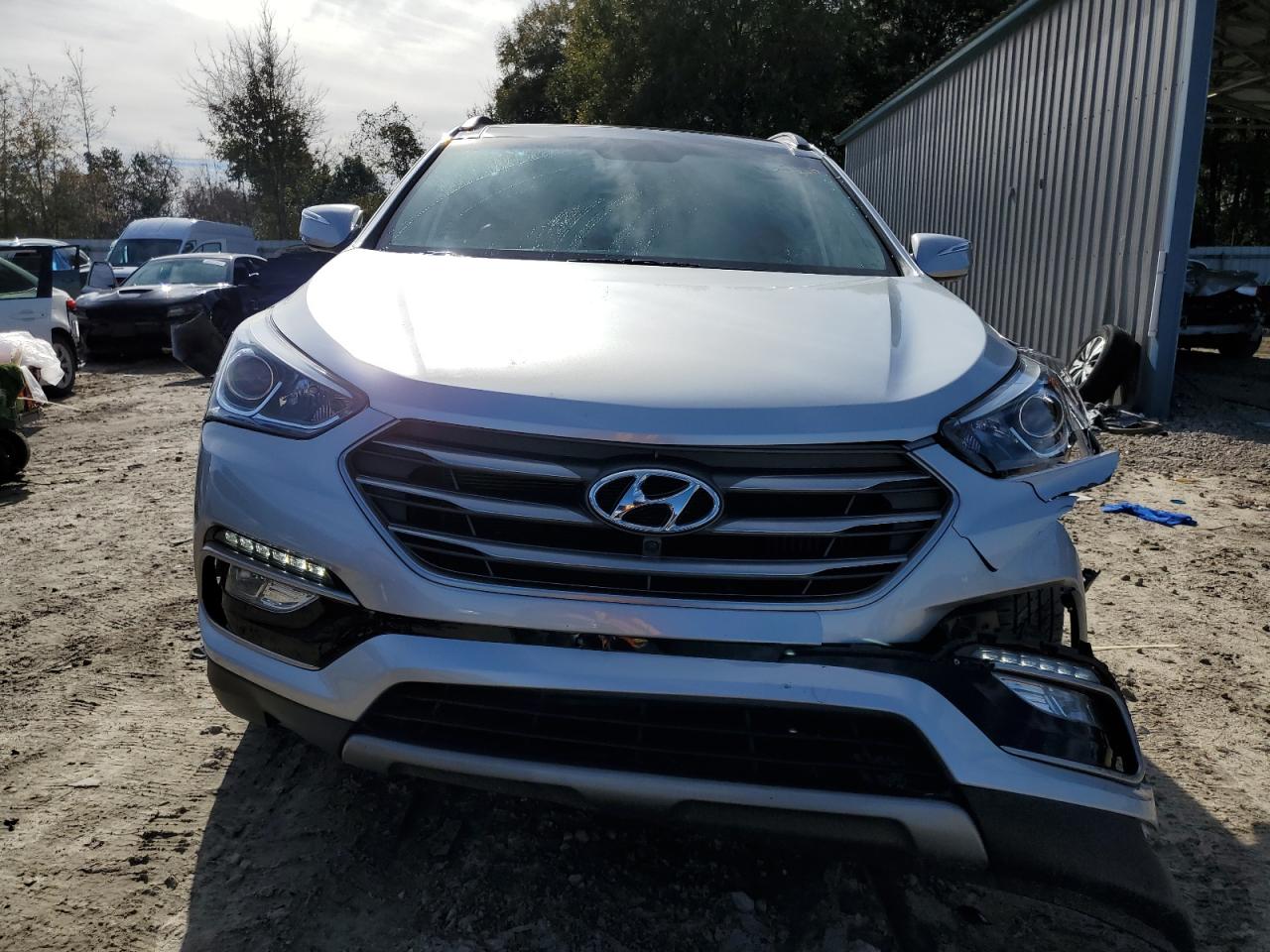 2017 Hyundai Santa Fe - Image 5
