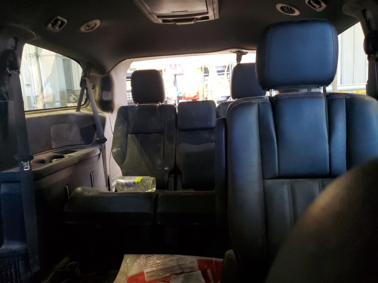 2019 Dodge Caravan - Image 10