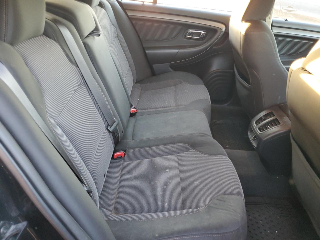 2011 Ford Taurus - Image 10