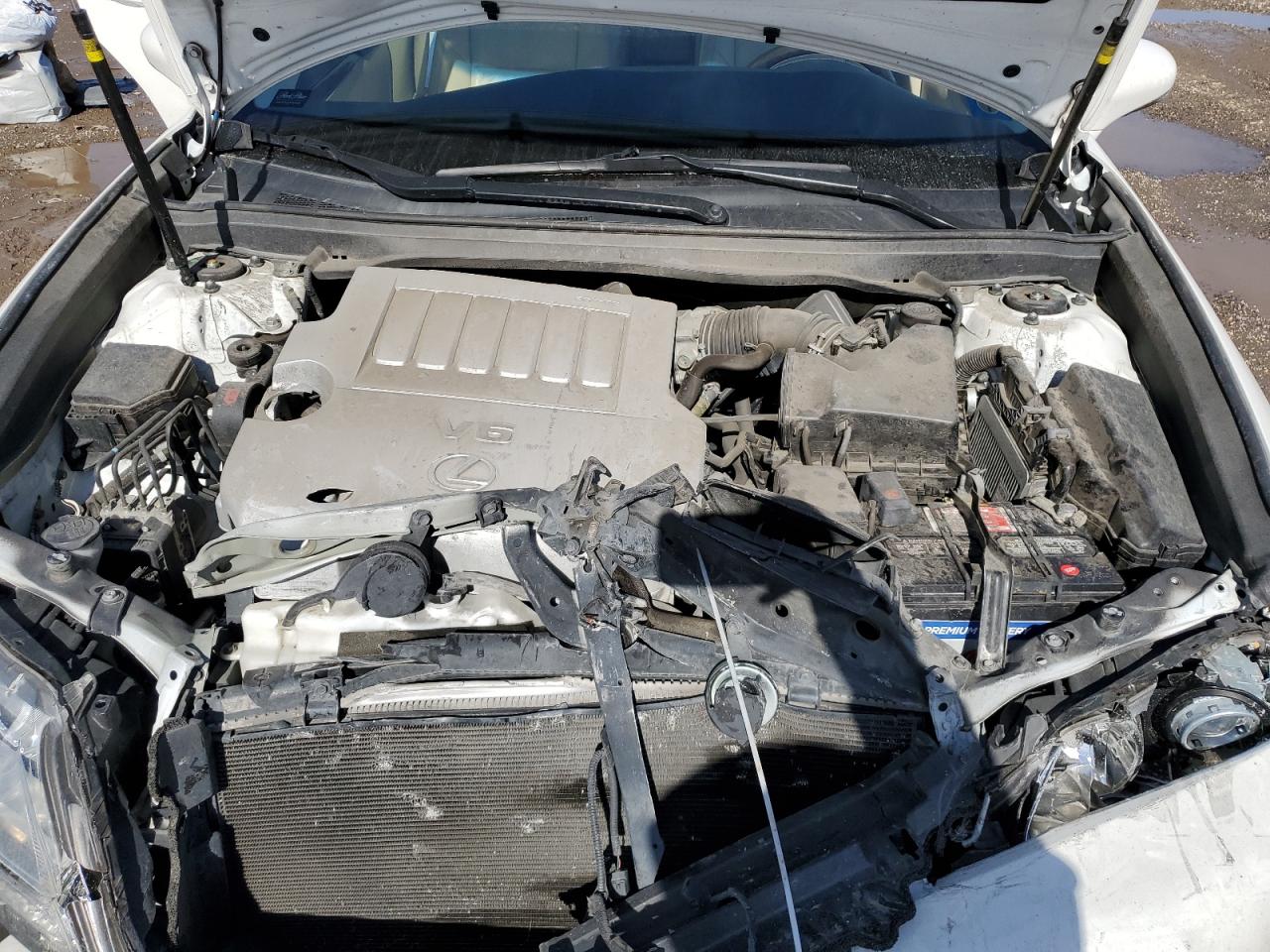 2014 Lexus ES - Image 13