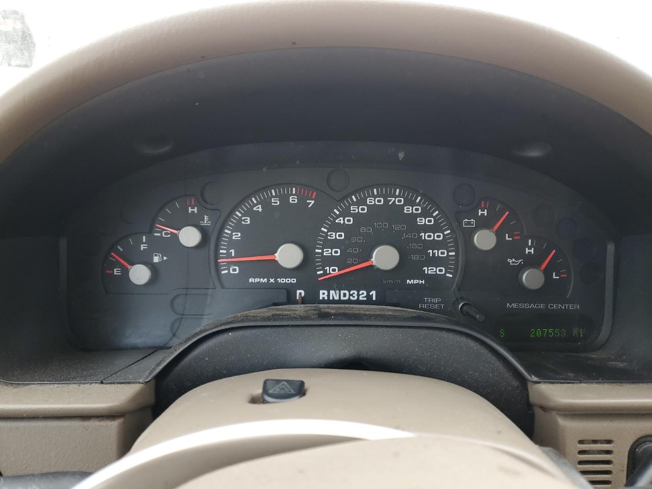 2004 Ford Explorer - Image 9