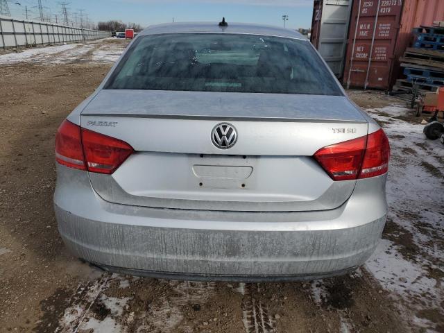  VOLKSWAGEN PASSAT 2014 Сріблястий