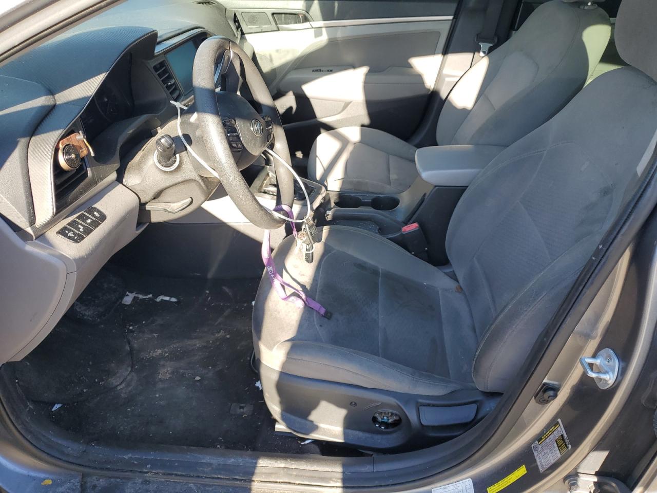 2019 Hyundai Elantra - Image 7