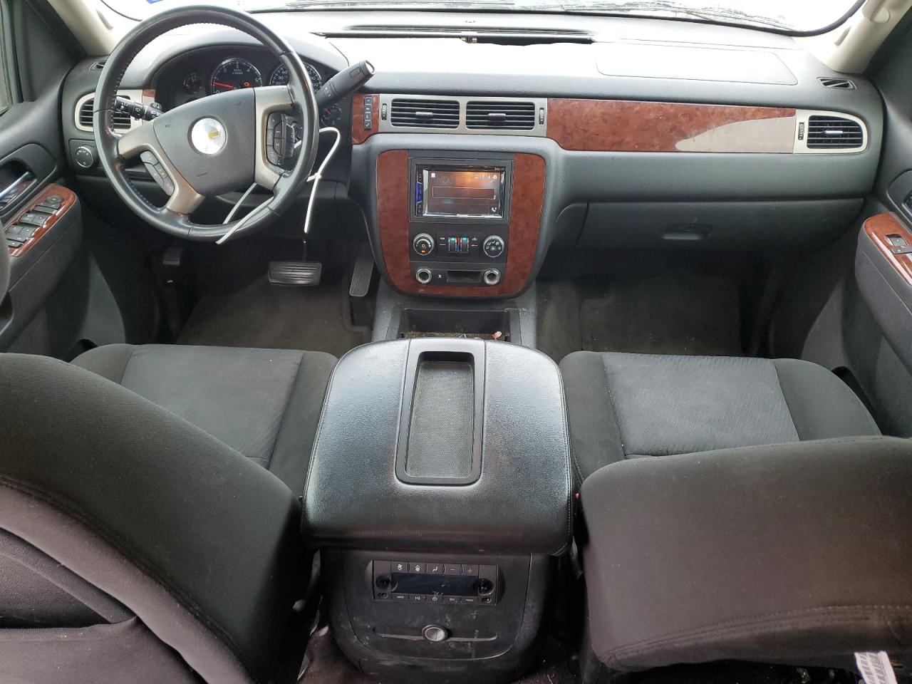 2011 Chevrolet Tahoe - Image 8