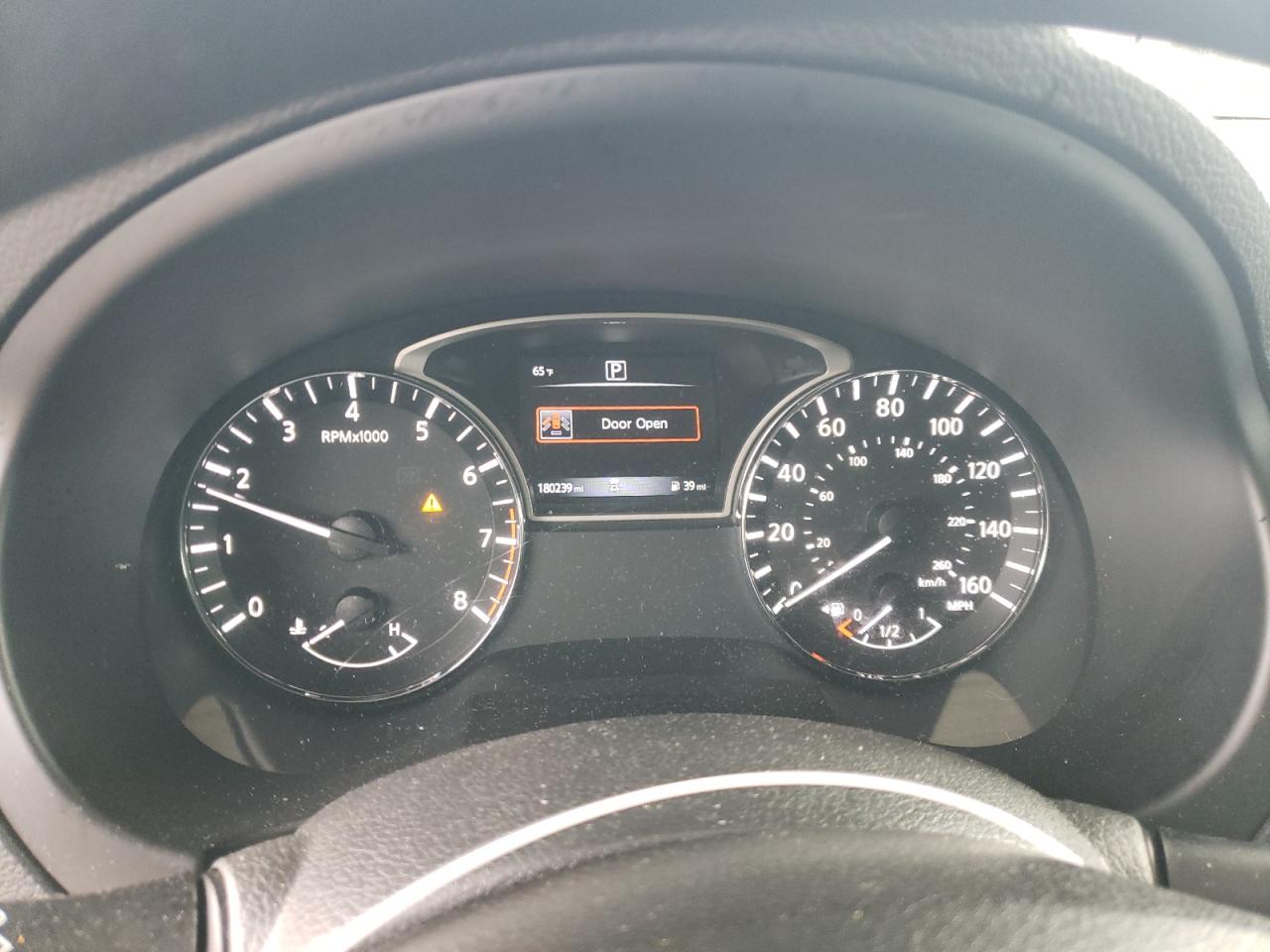 2018 Nissan Altima - Image 9