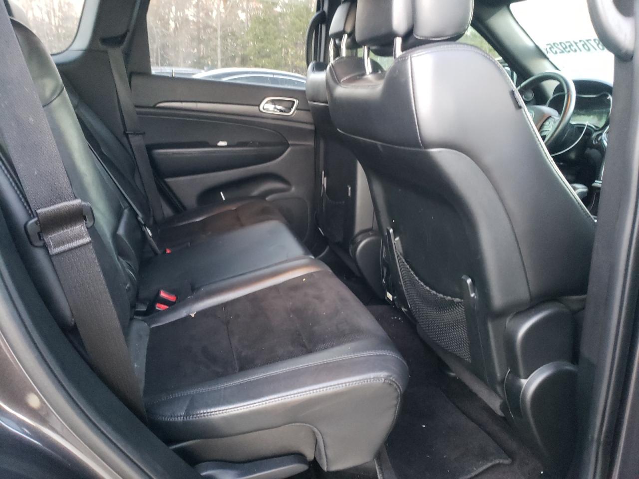 2017 Jeep Grand Cherokee - Image 11