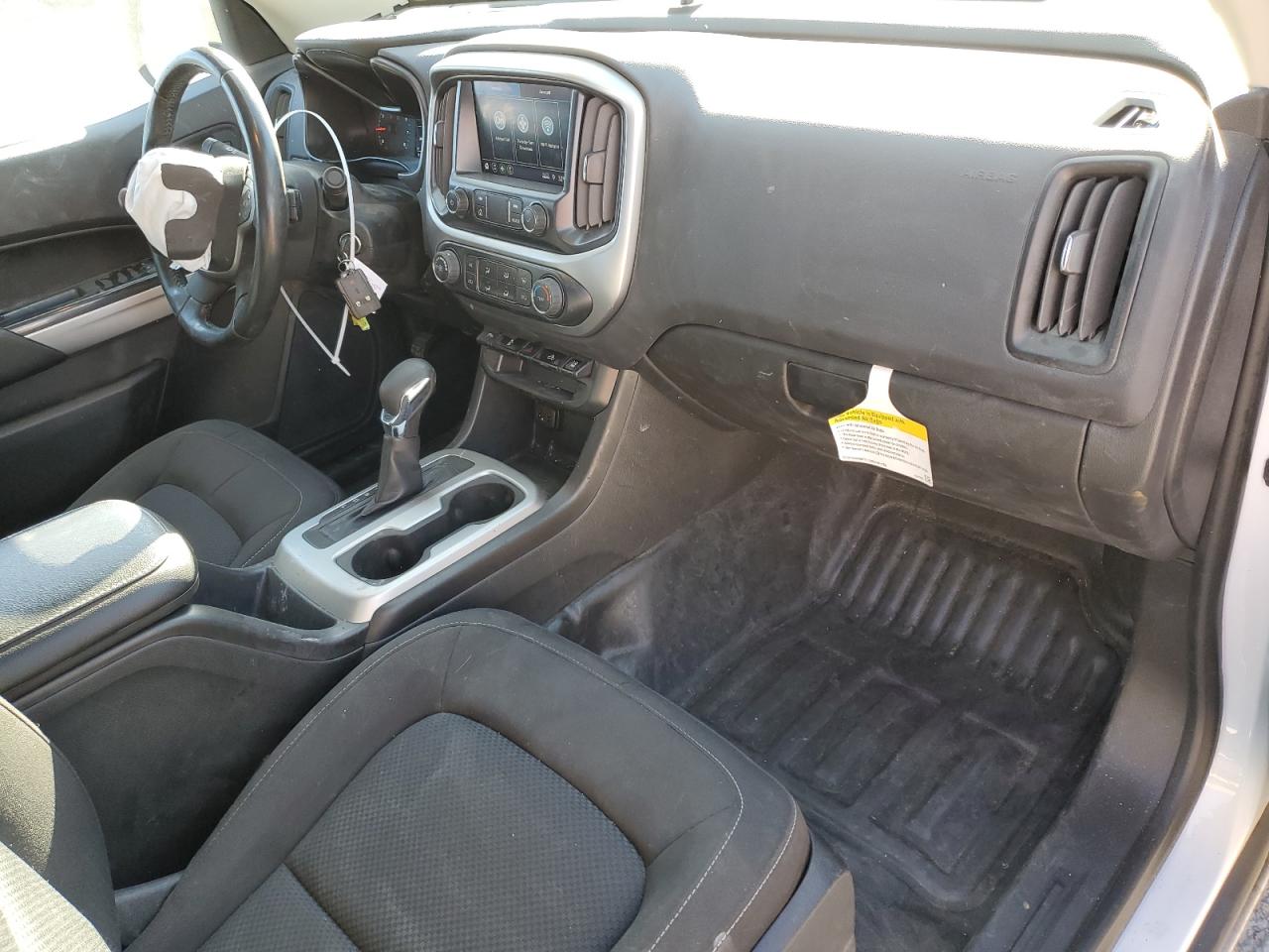 2022 Chevrolet Colorado - Image 8