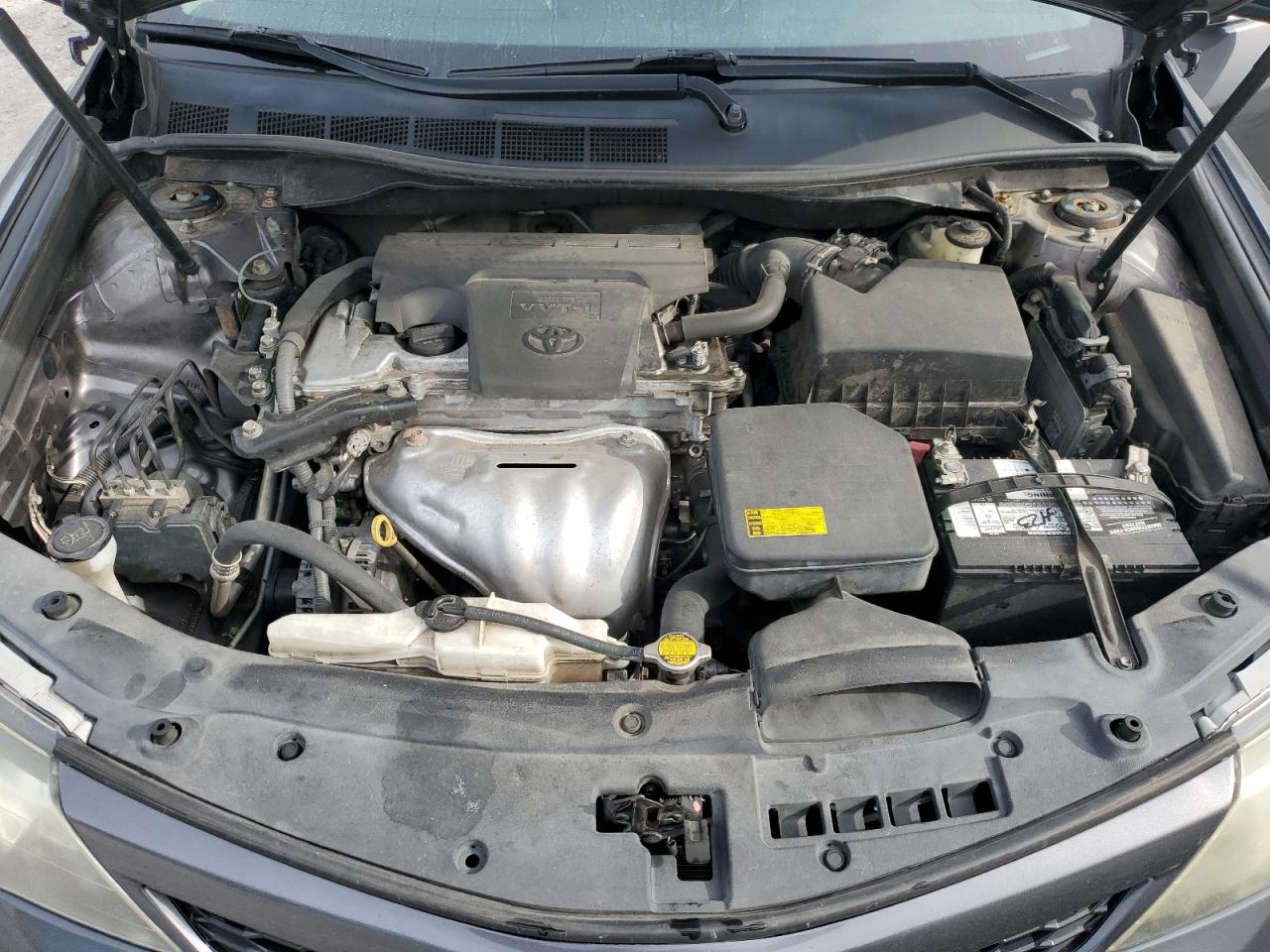 2014 Toyota Camry - Image 11