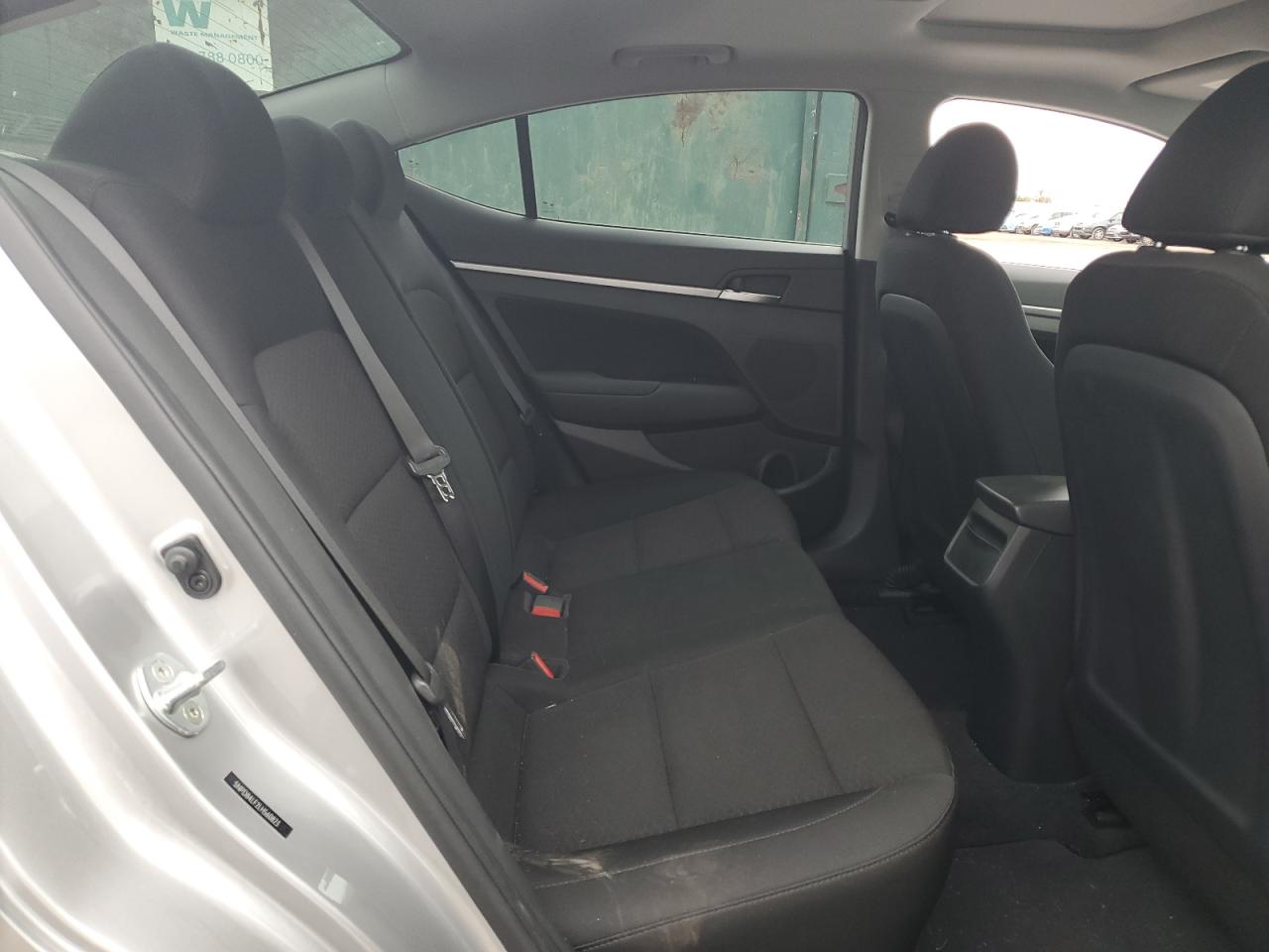 2020 Hyundai Elantra - Image 11