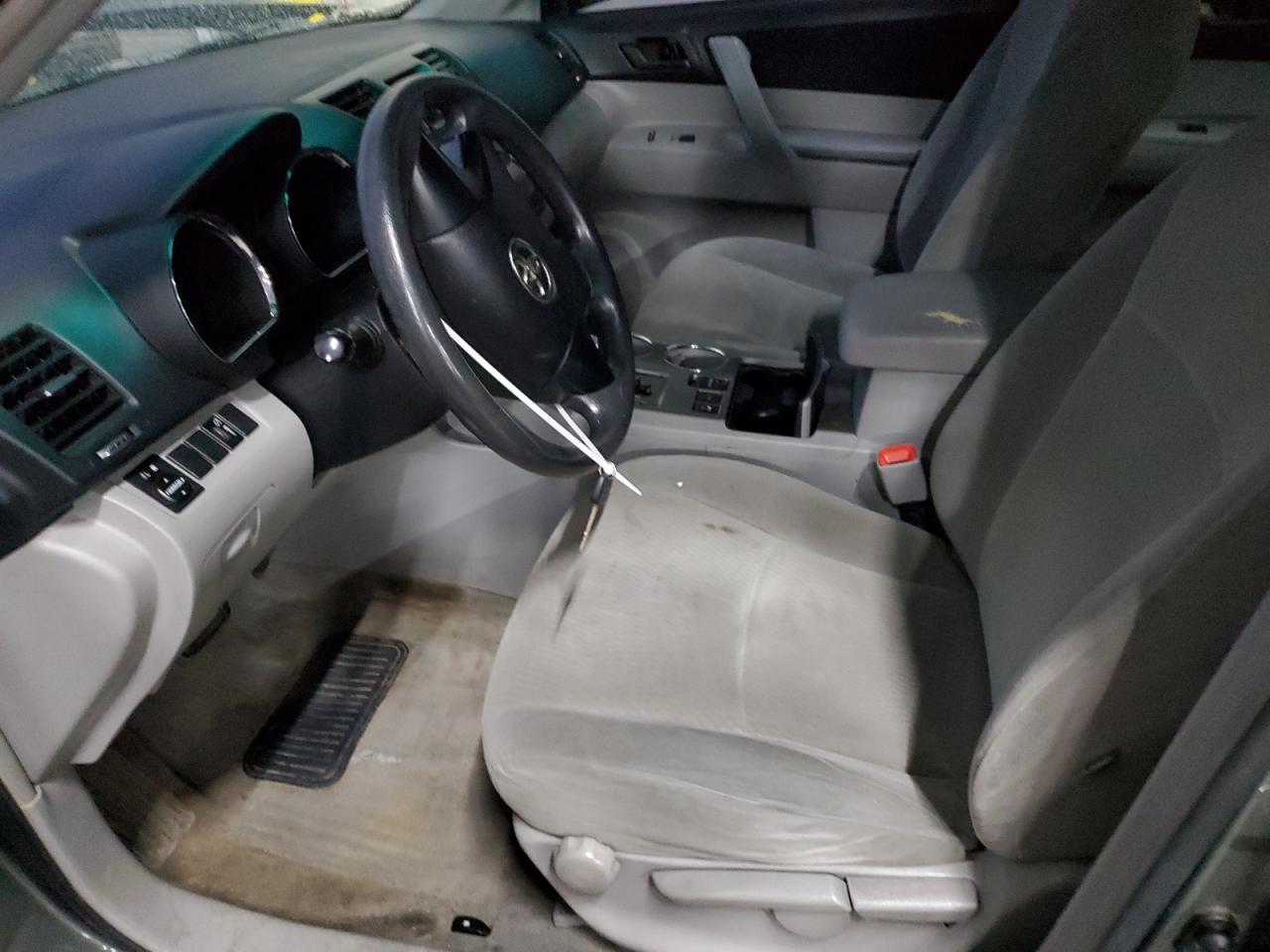 2010 Toyota Highlander - Image 7
