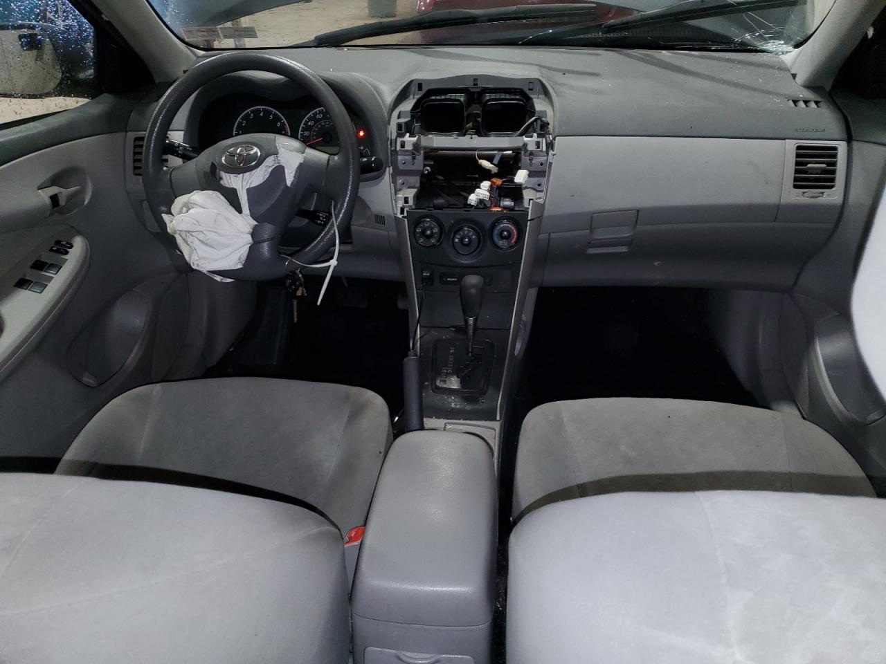 2009 Toyota Corolla - Image 8