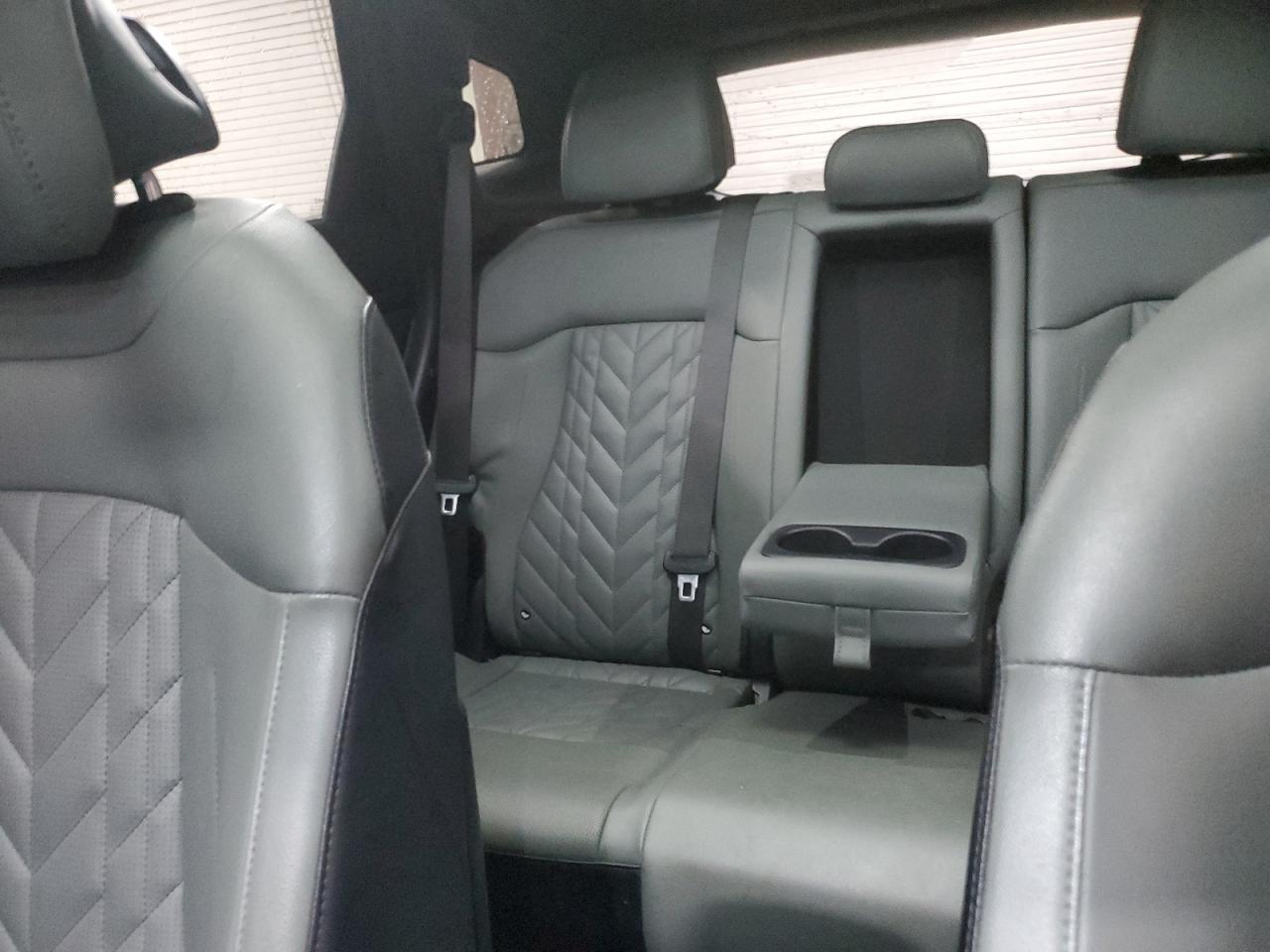 2023 Kia Sportage - Image 10