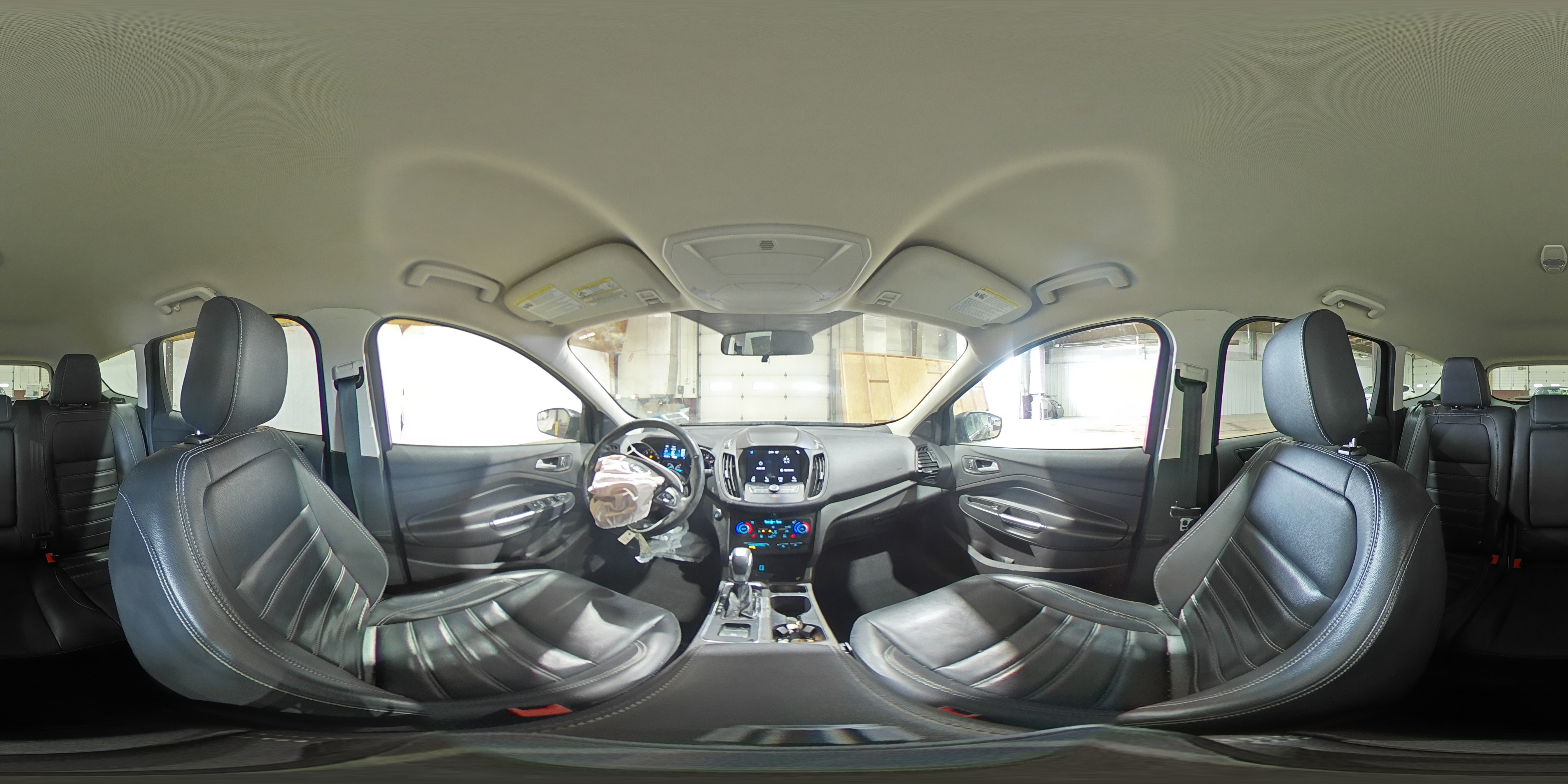2019 Ford Escape - Image 16