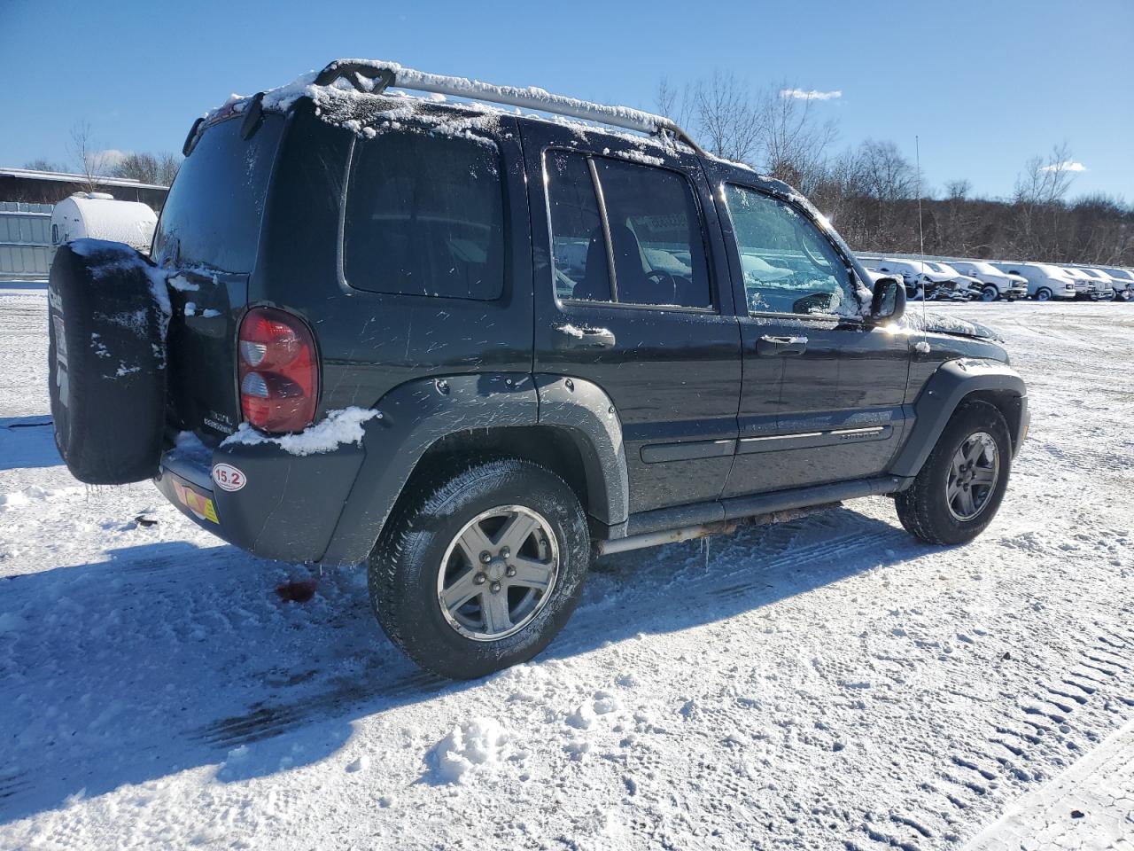 2005 Jeep Liberty (North America) - Image 3