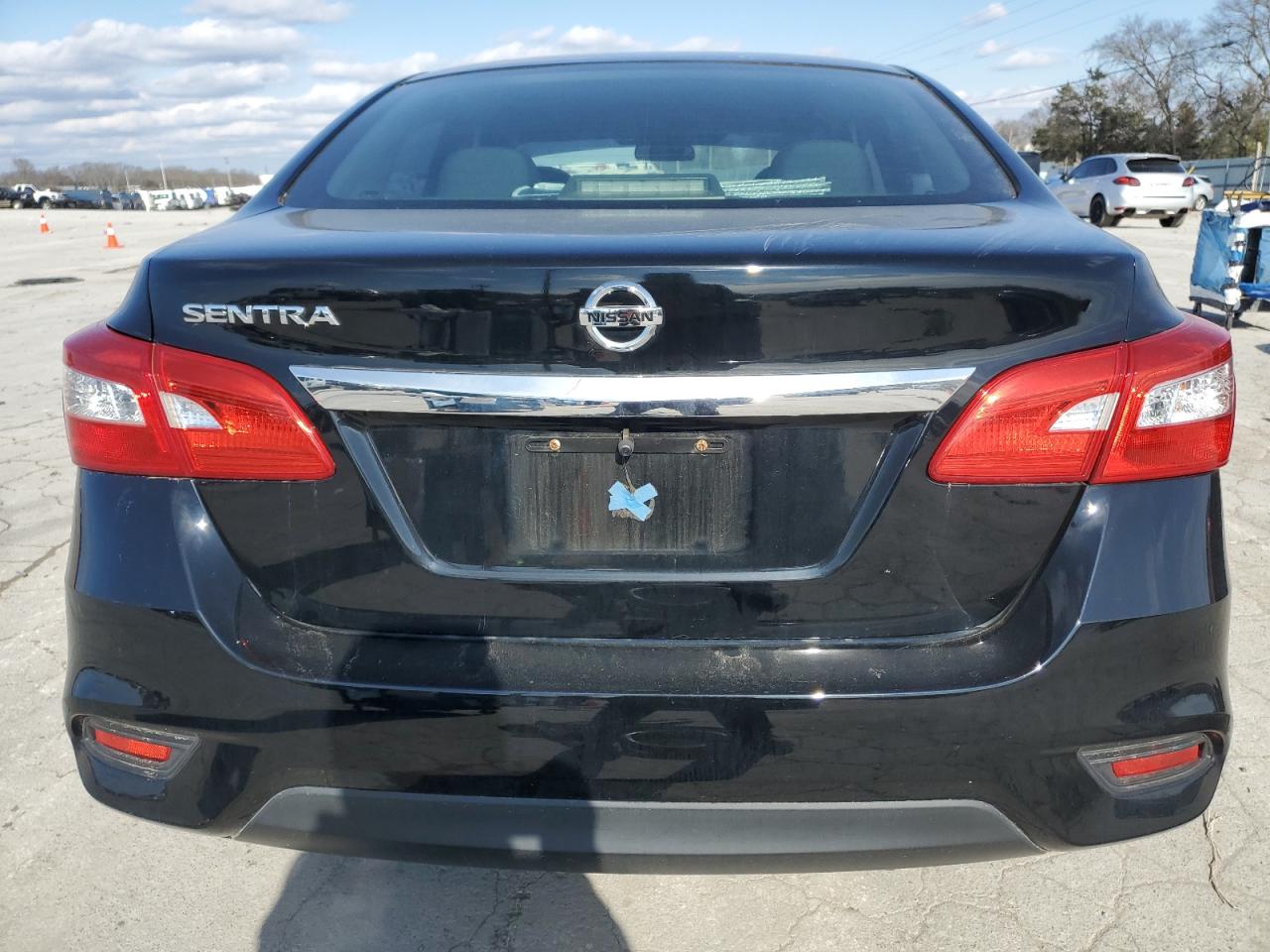 2017 Nissan Sentra - Image 6