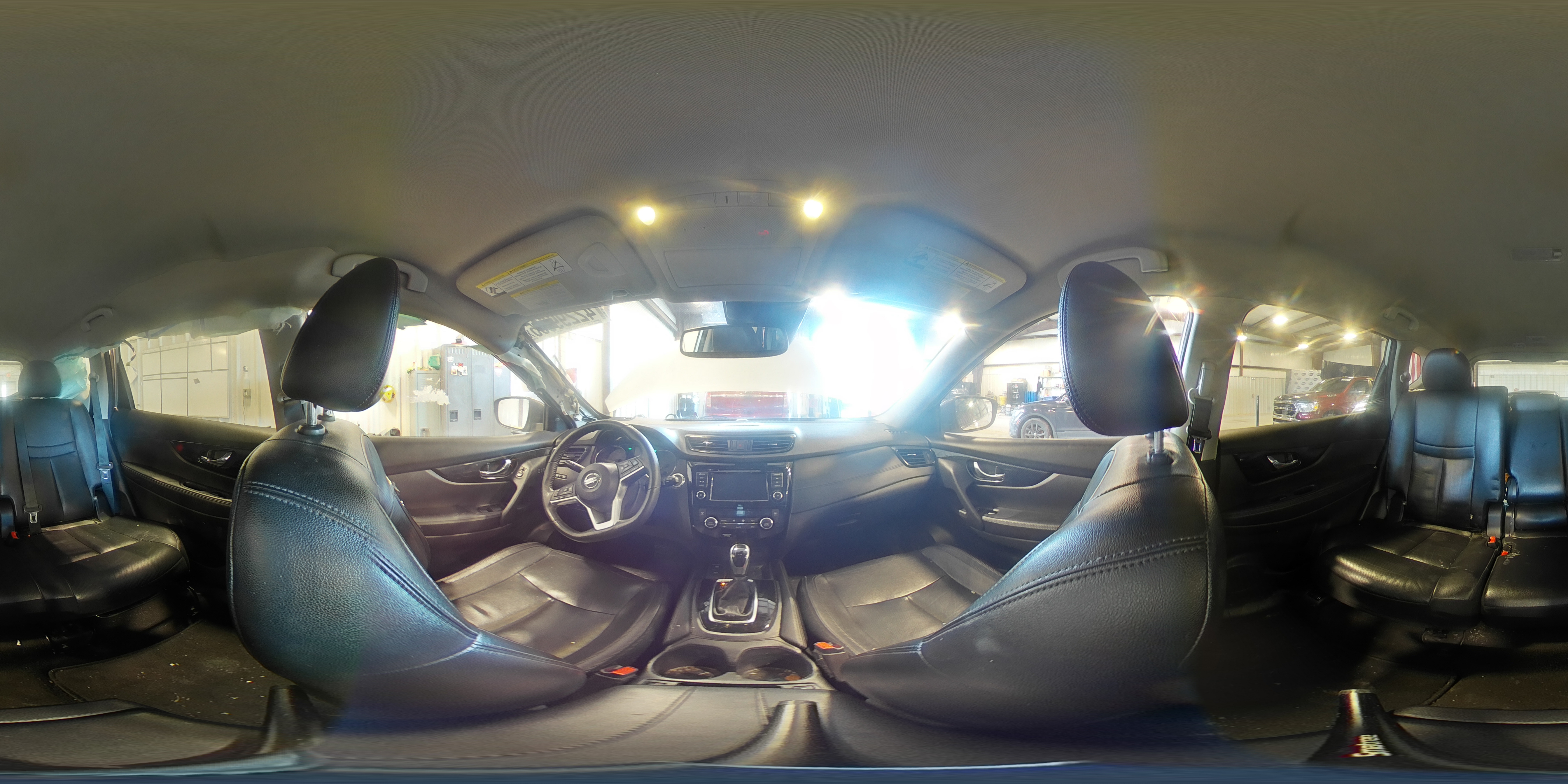 2019 Nissan Rogue - Image 13