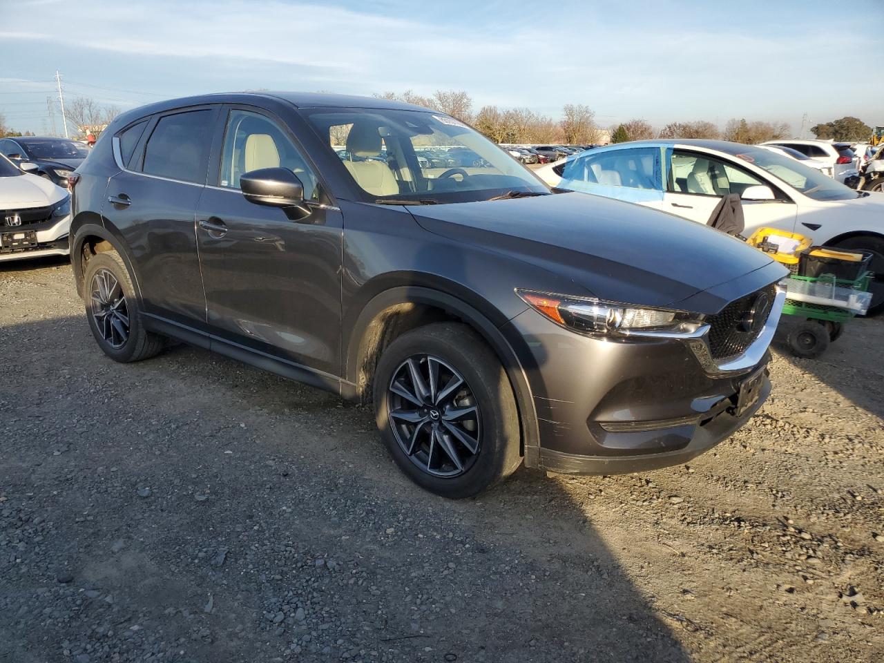 VIN JM3KFACM9J0340364 2018 MAZDA CX-5 no.4