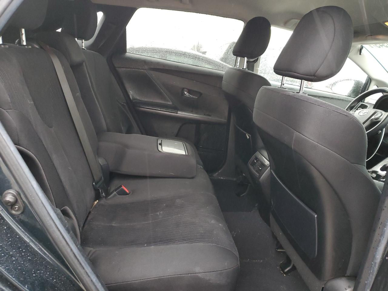 2015 Toyota Venza - Image 11