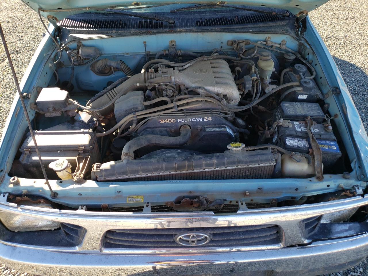 1995 Toyota Tacoma - Image 13
