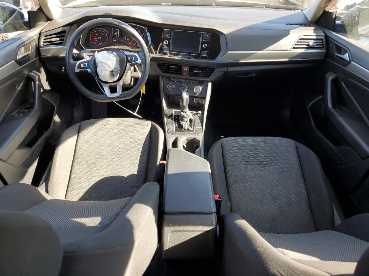 2019 Volkswagen Jetta - Image 8