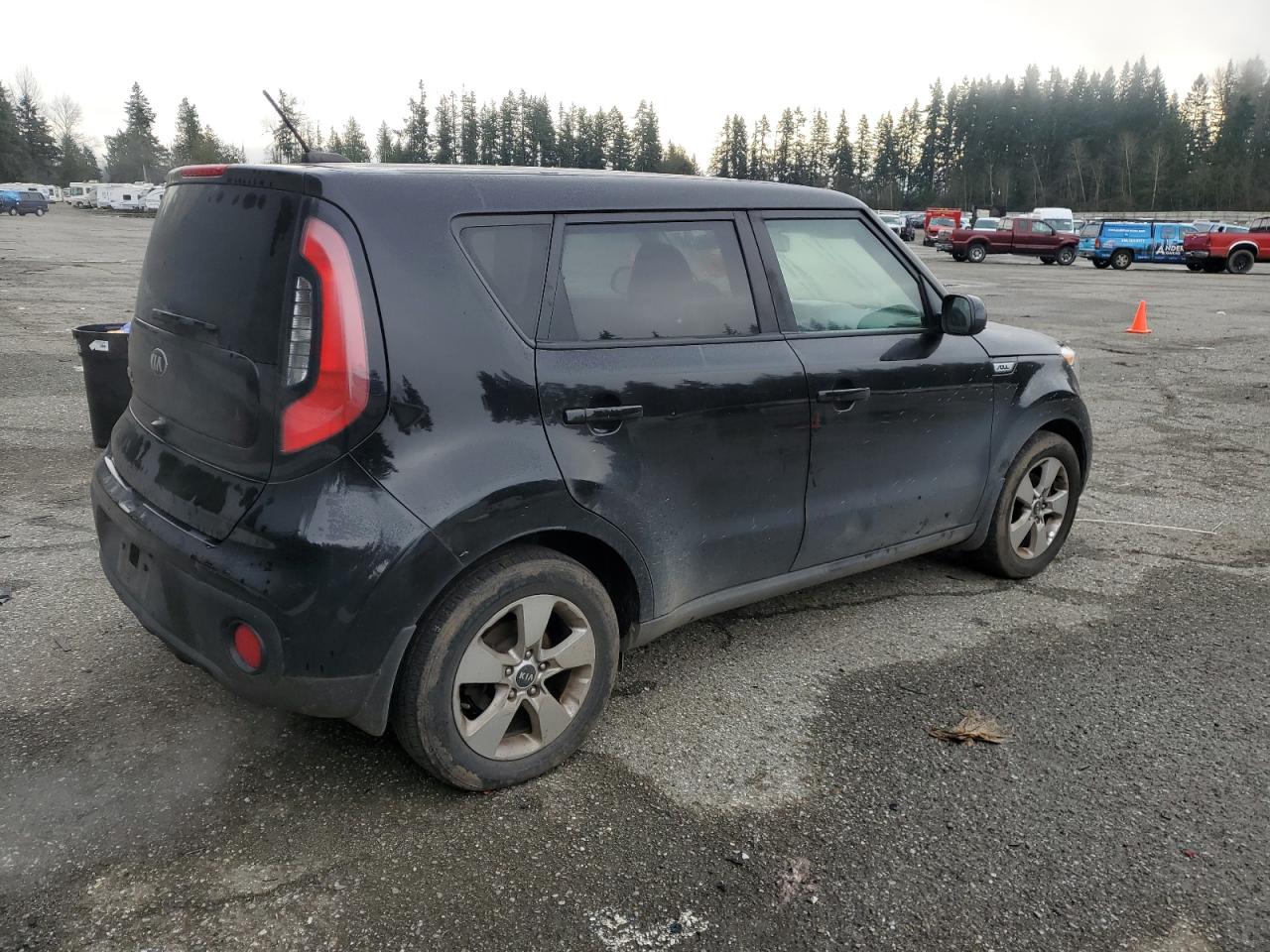 VIN KNDJN2A29H7428539 2017 KIA SOUL no.3