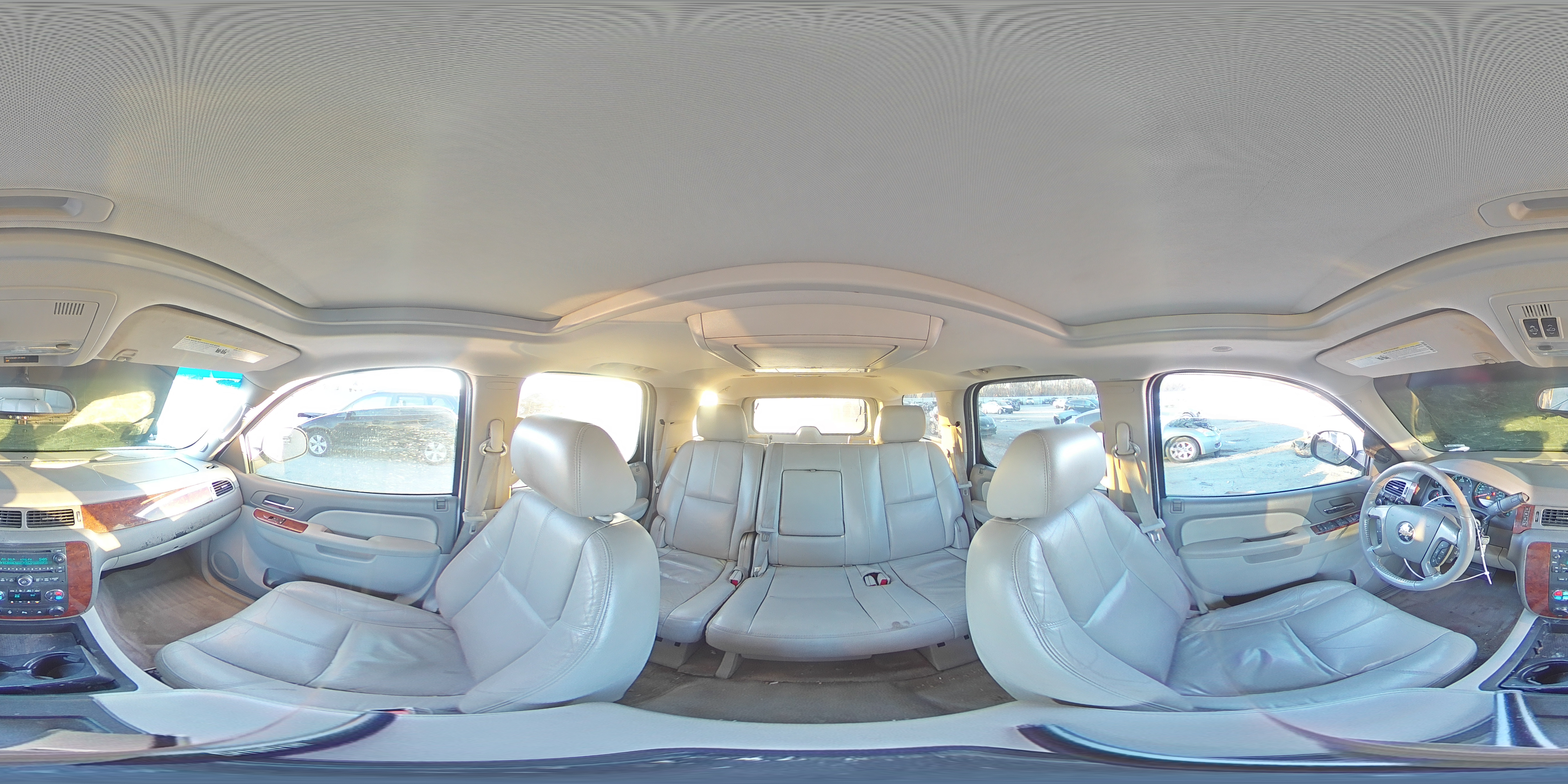 2011 Chevrolet Tahoe - Image 13