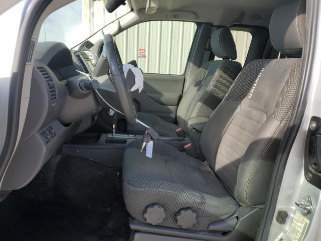  NISSAN FRONTIER 2017 Srebrny