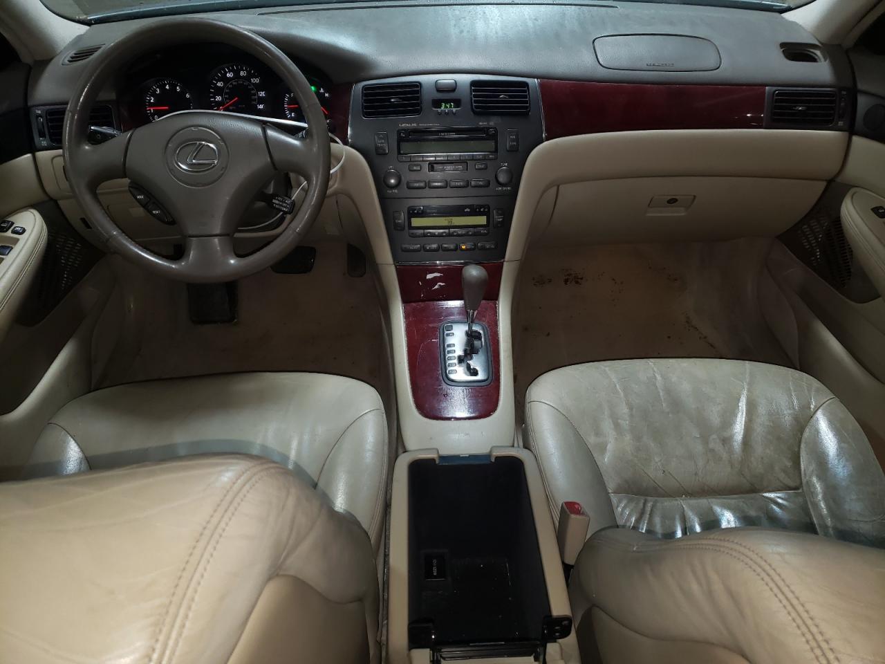 2003 Lexus ES - Image 8