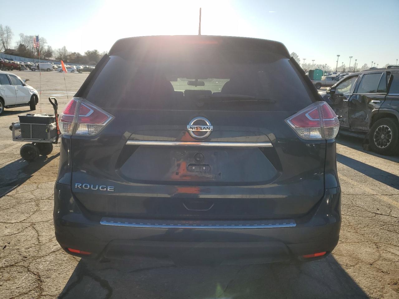 2015 Nissan Rogue - Image 6