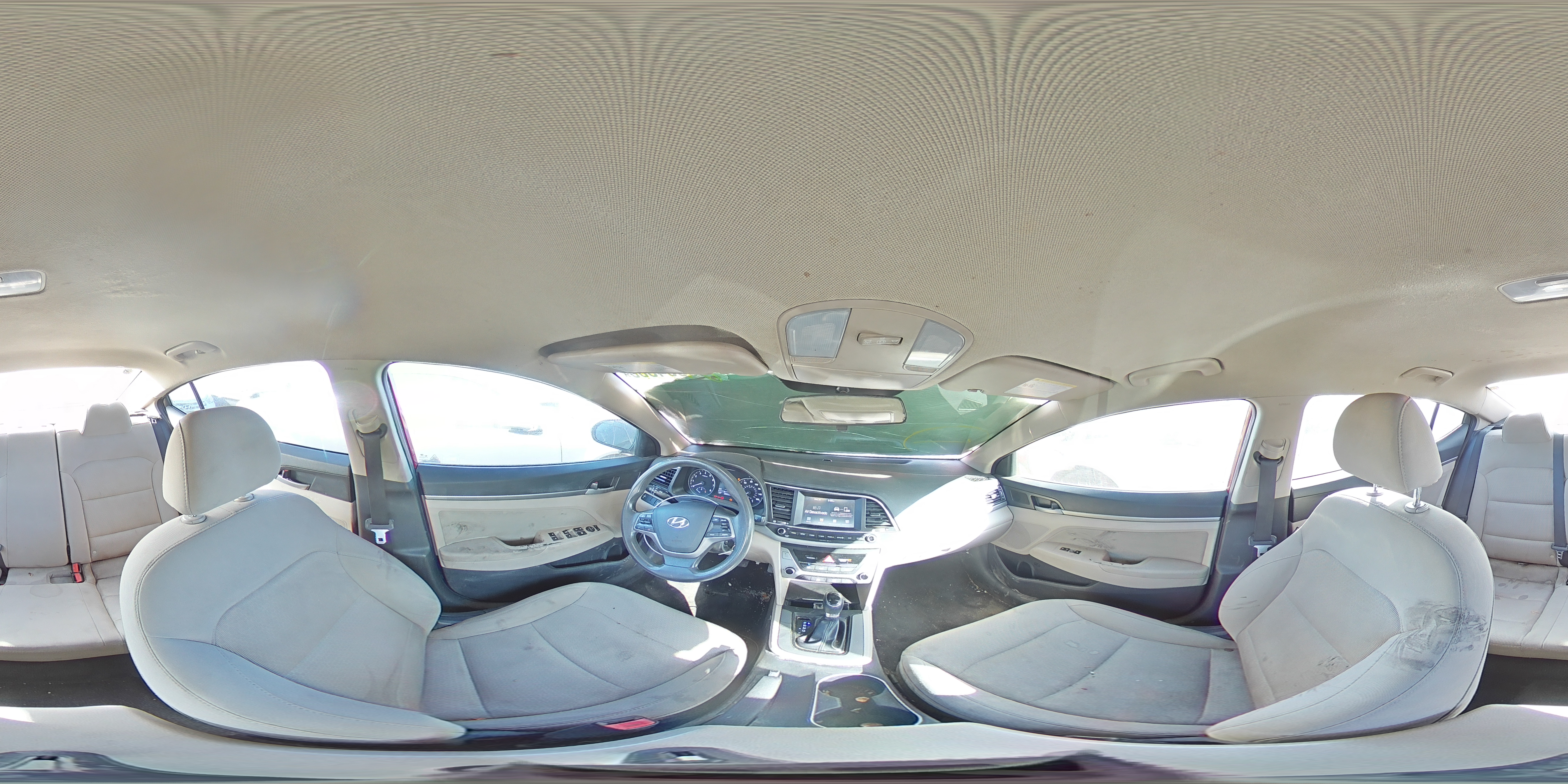 2017 Hyundai Elantra - Image 13