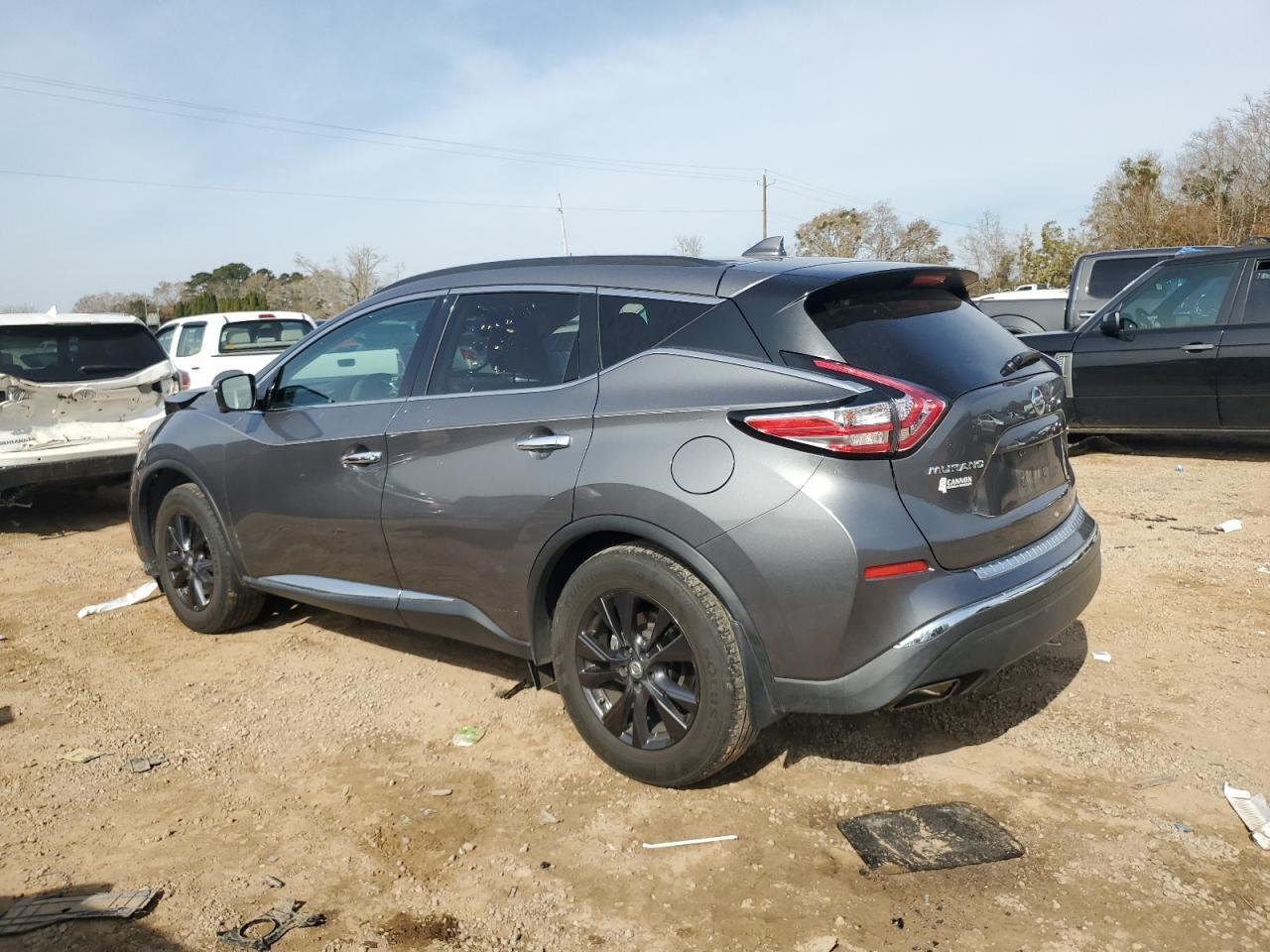 2018 Nissan Murano - Image 2