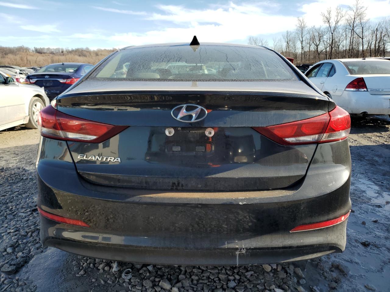 2017 Hyundai Elantra - Image 6