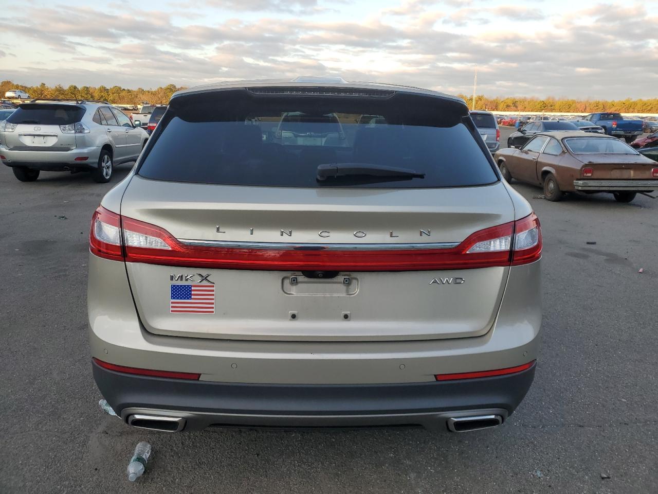 VIN 2LMPJ8LR3HBL45425 2017 LINCOLN MKX no.6