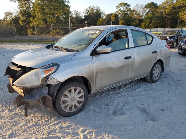  NISSAN VERSA 2017 Silver