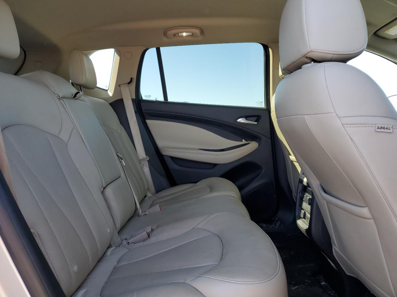 2016 Buick Envision - Image 12