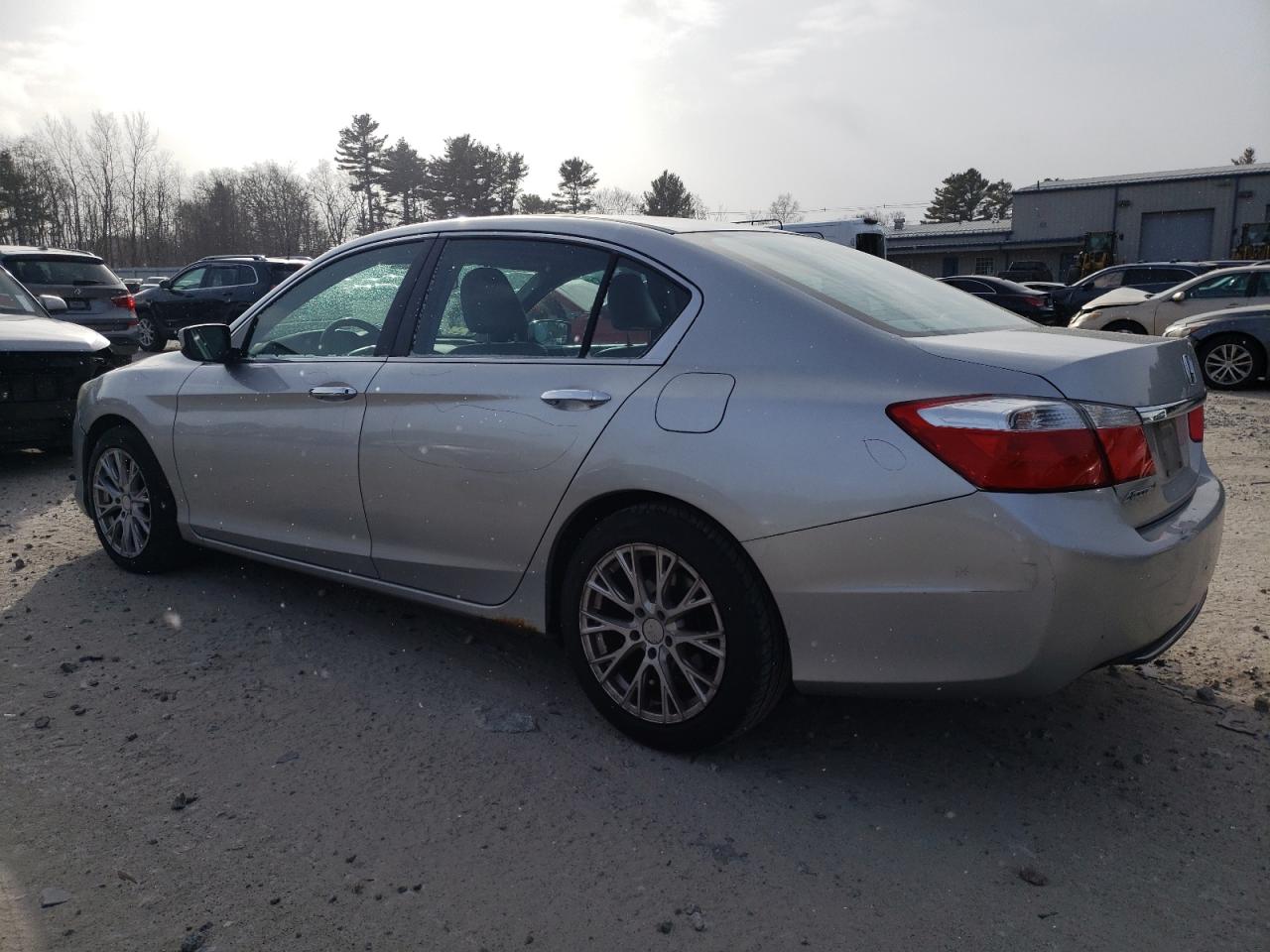 VIN 1HGCR2F3XDA206721 2013 HONDA ACCORD no.2