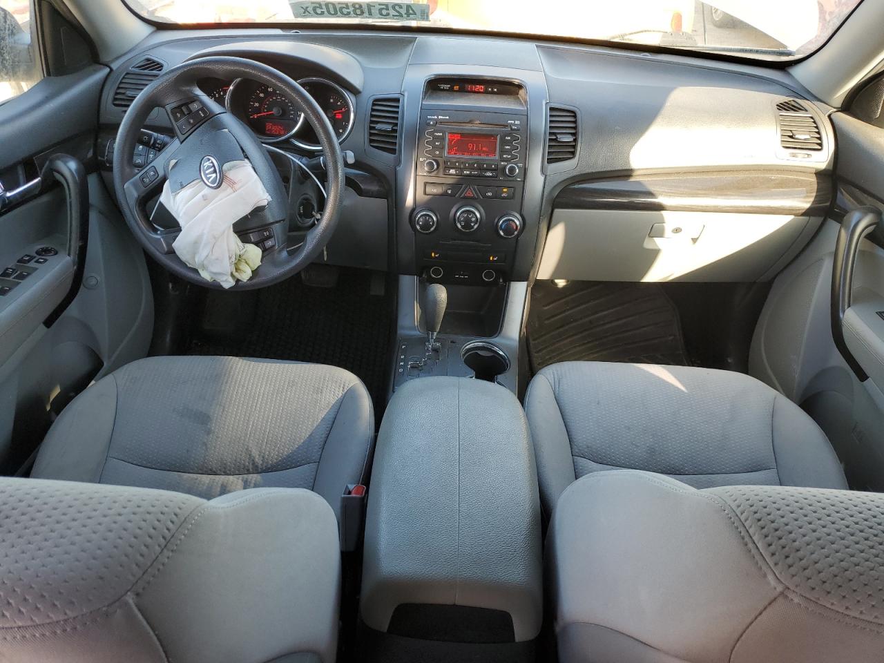 2011 Kia Sorento - Image 8