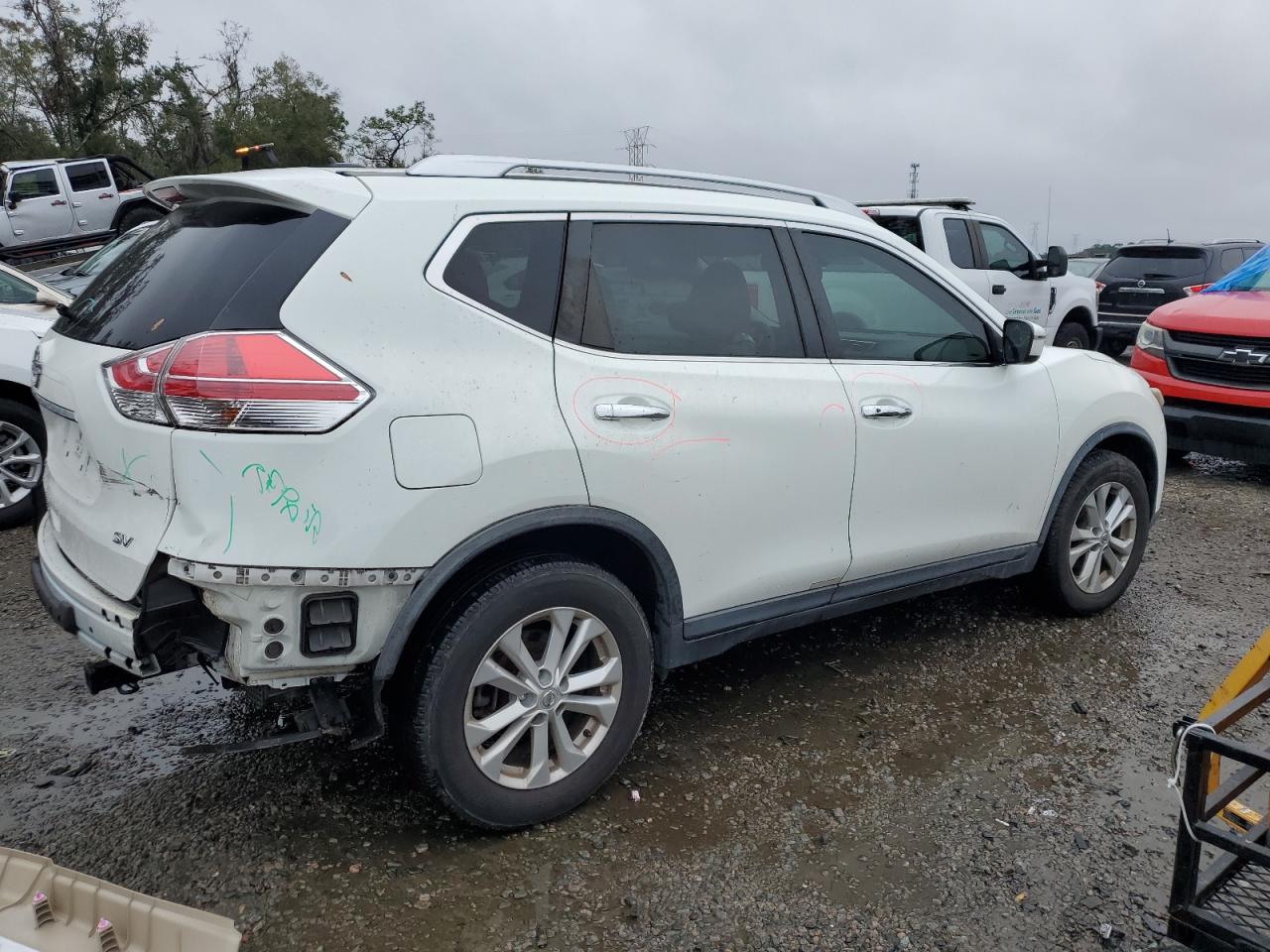 2016 Nissan Rogue - Image 3