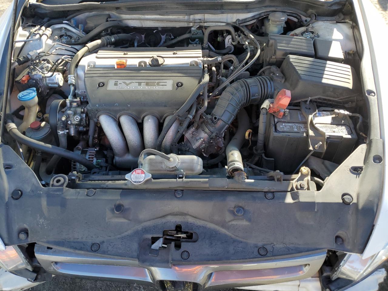 2005 Honda Accord - Image 11