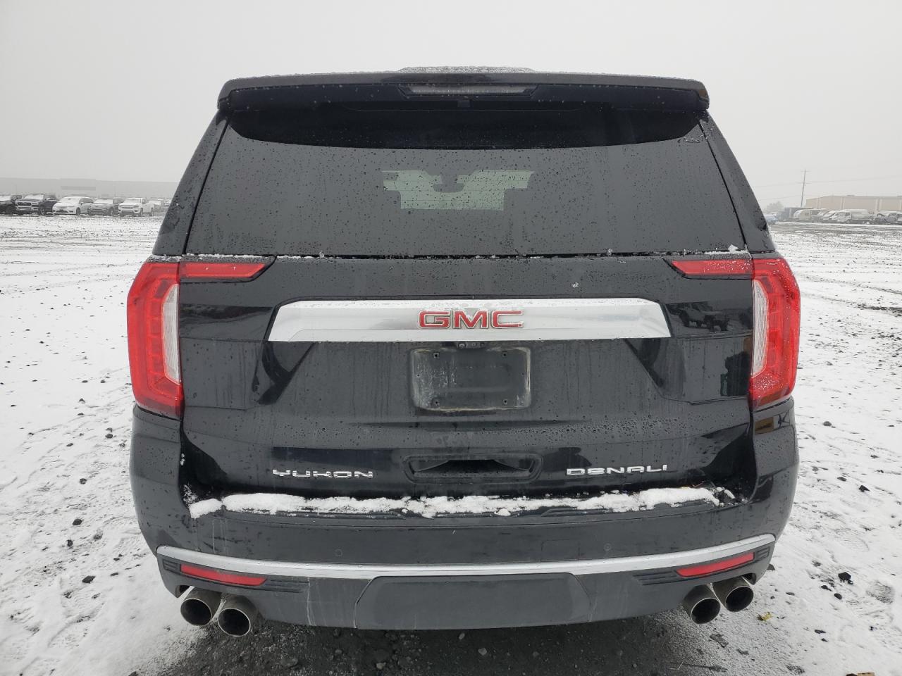 2022 GMC Yukon - Image 6