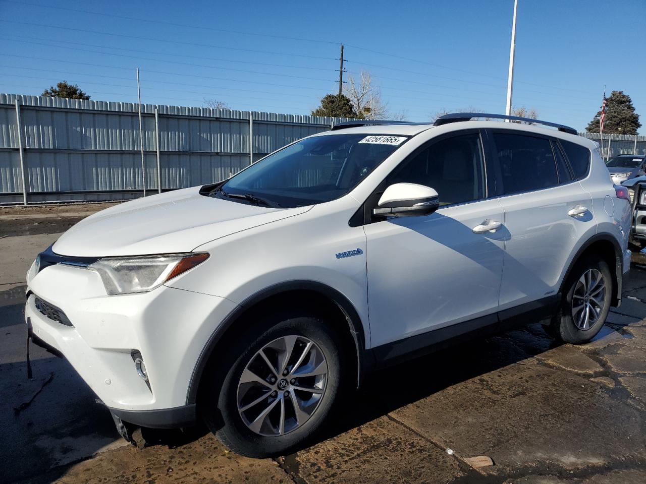 2017 Toyota RAV 4 - Image 1