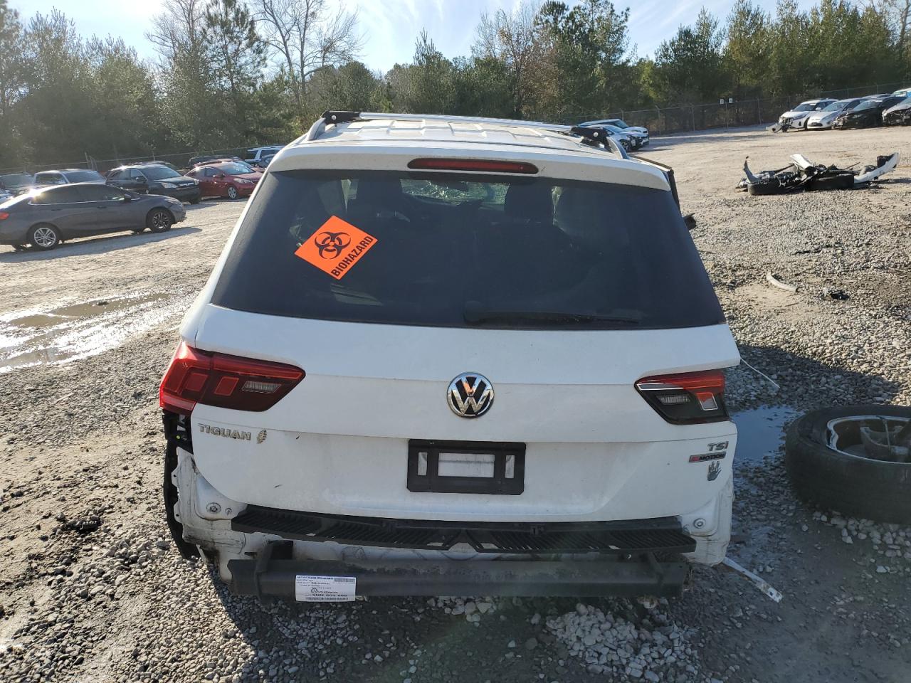 2018 Volkswagen Tiguan - Image 6