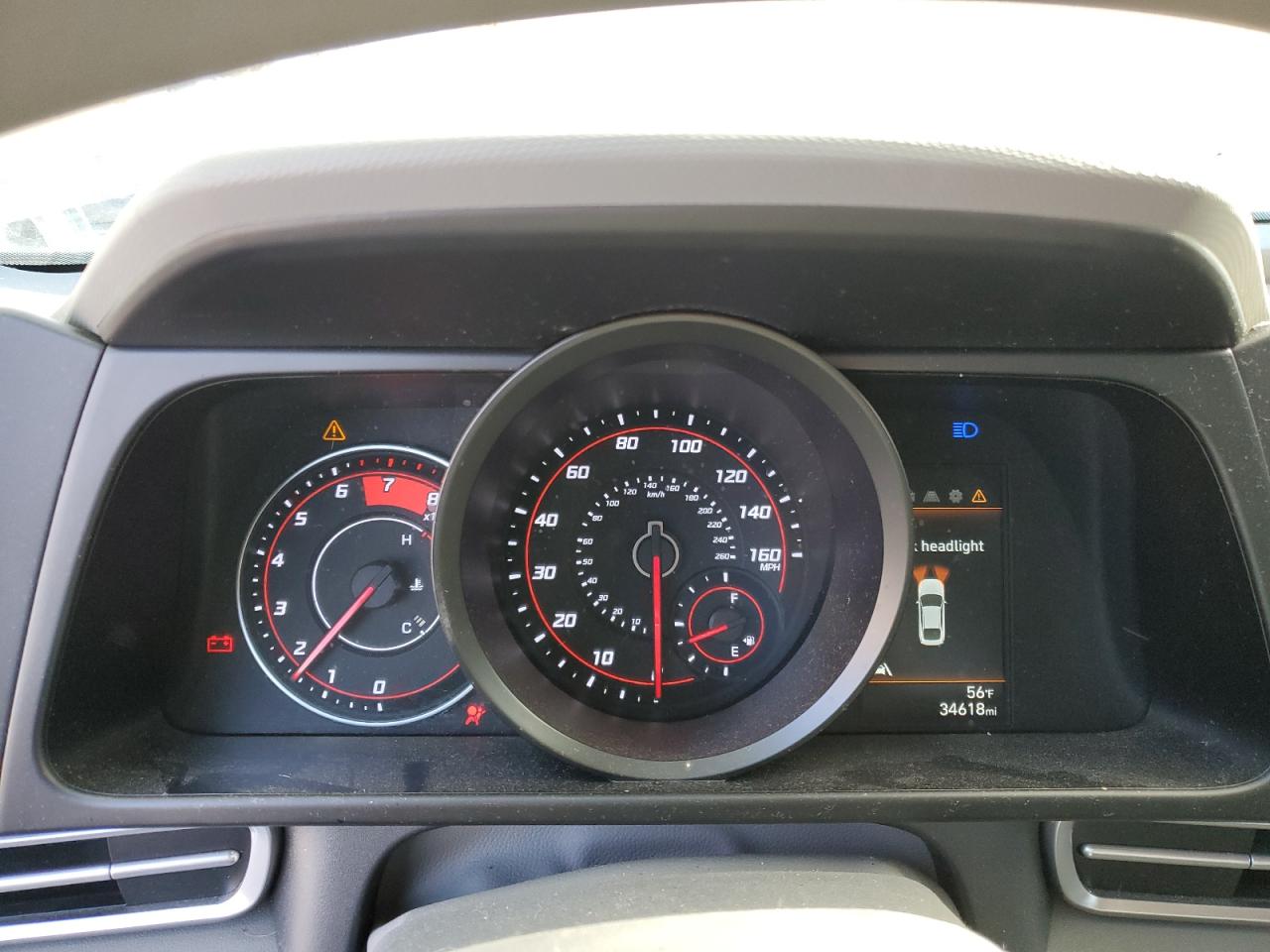 2022 Hyundai Elantra - Image 9
