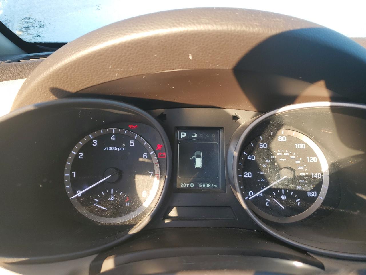 2017 Hyundai Santa Fe - Image 9