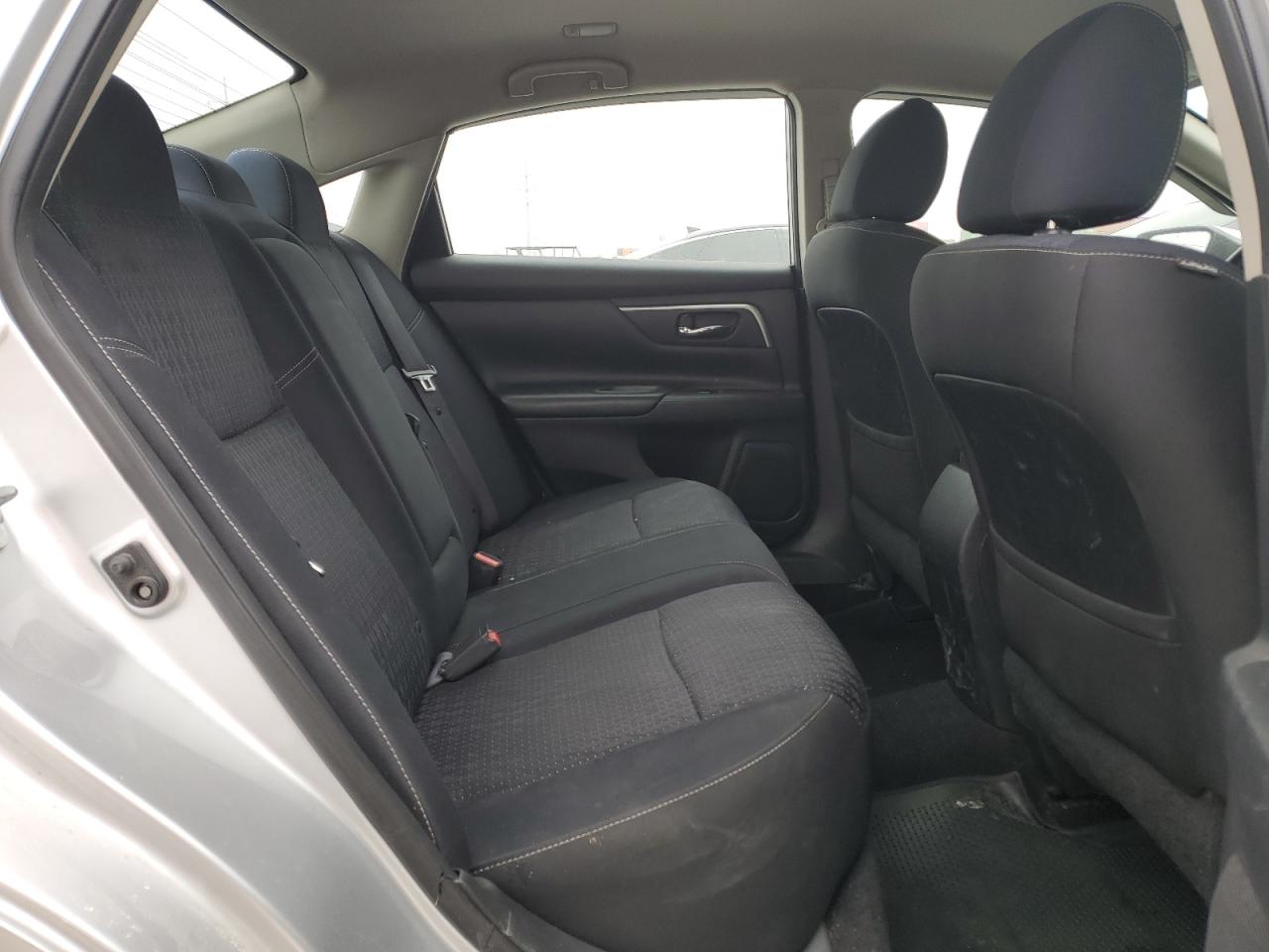2017 Nissan Altima - Image 10