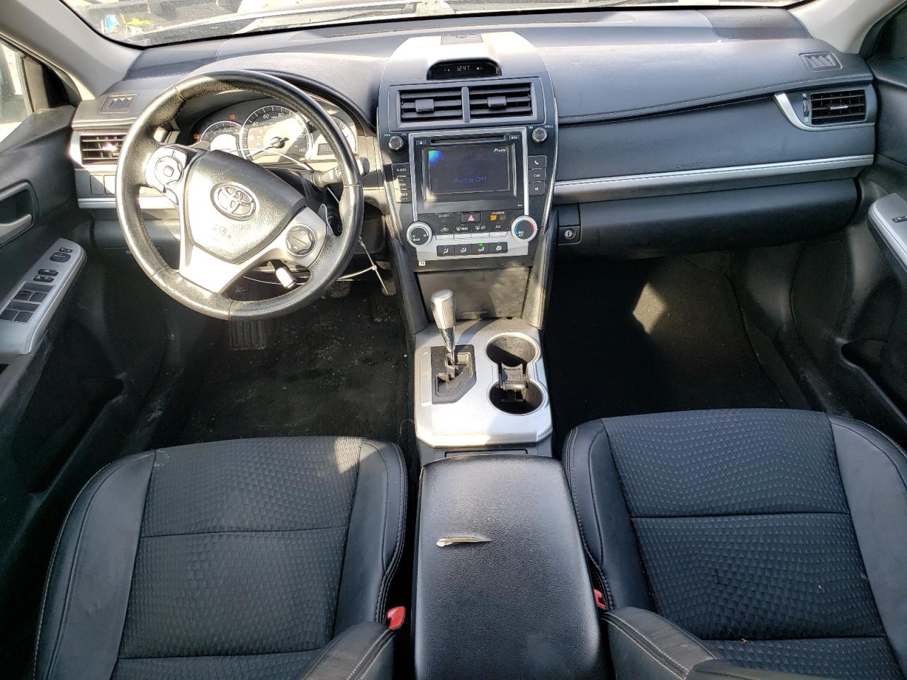 2013 Toyota Camry - Image 8