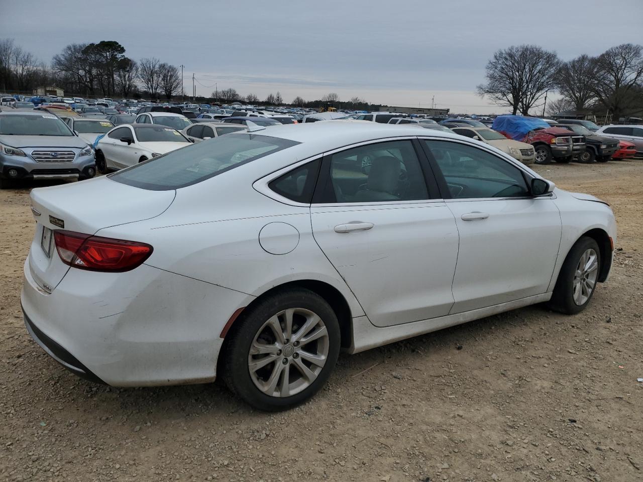 2017 Chrysler 200 - Image 3