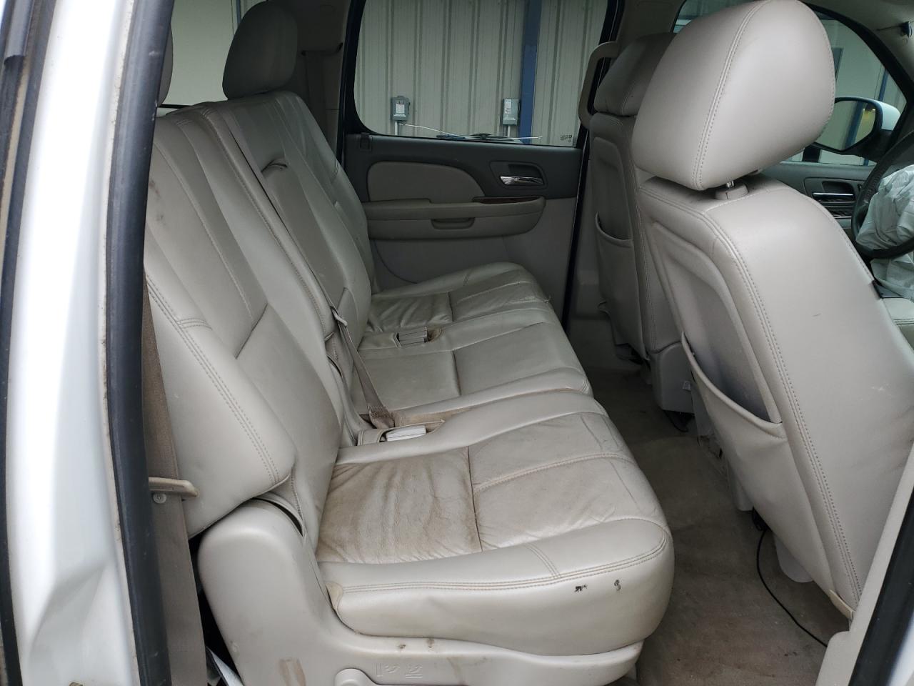 2014 GMC Yukon - Image 11