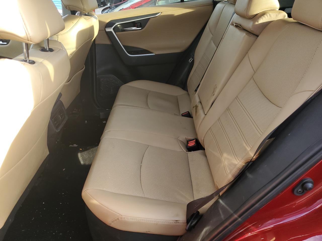2021 Toyota RAV 4 - Image 12